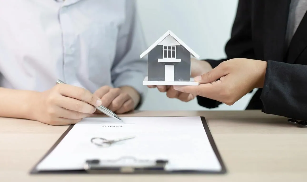 Thế chấp sổ đỏ để vay 4 tỷ mỗi tháng phải trả bao nhiêu tiền?