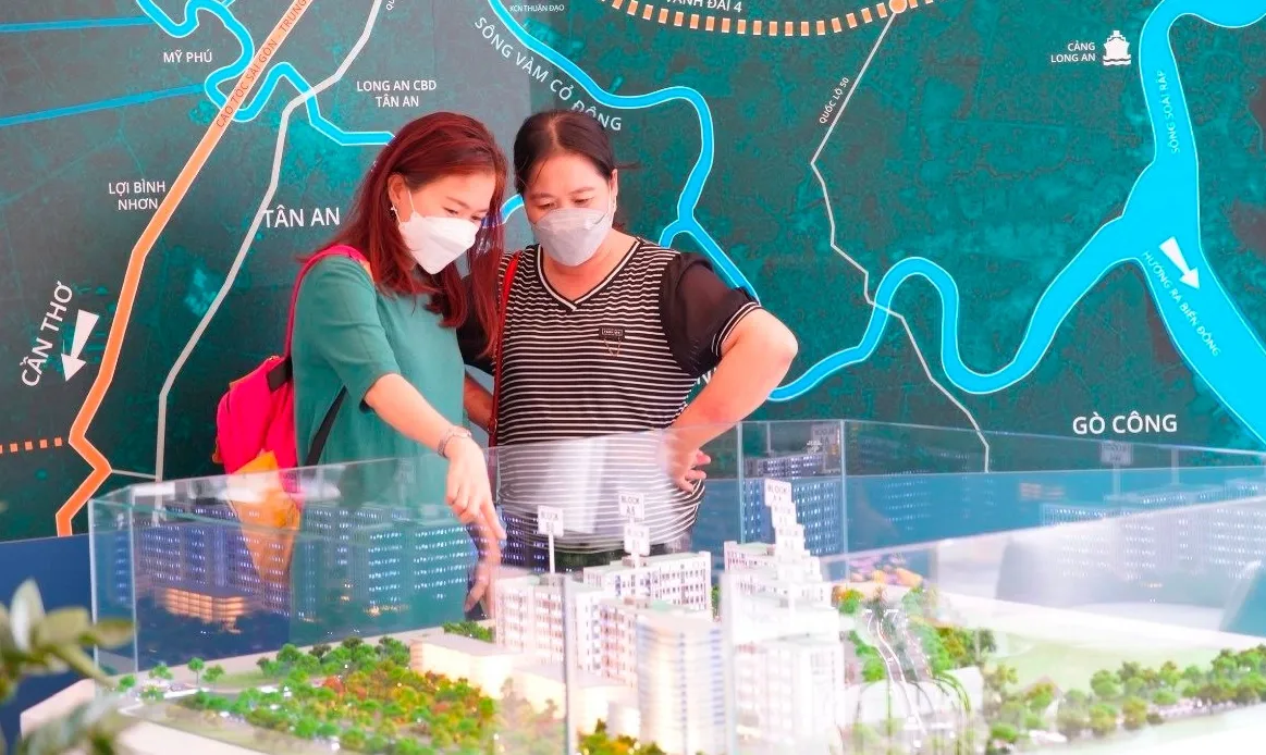 Hạ giá "sập sàn" bất động sản thế chấp, nhà đầu tư có nên "xuống tiền"?