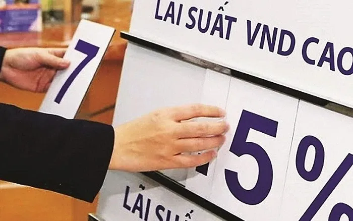 Lãi suất huy động dự báo sẽ tiếp tục giảm trong năm 2024