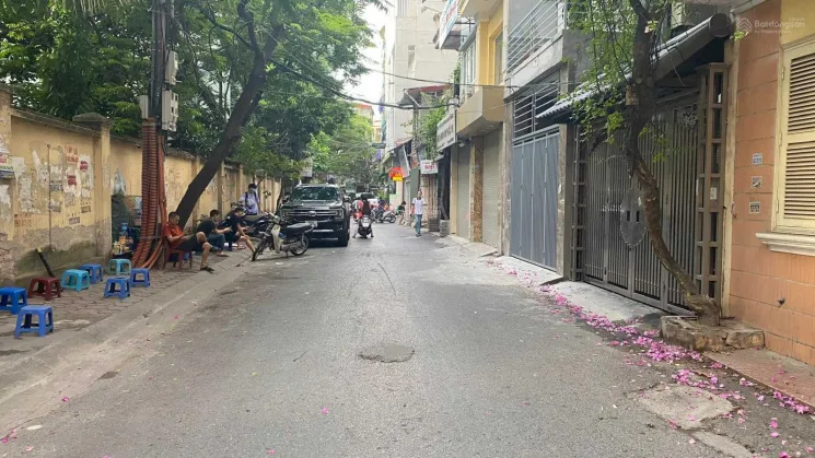 Nhà mặt ngõ 4 tầng đường Vũ Ngọc Phan quận Đống Đa giá bao nhiêu?