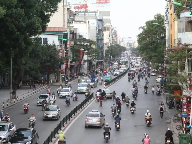 Nhà mặt ngõ 7 tầng đường Nguyễn Lương Bằng quận Đống Đa giá bao nhiêu?