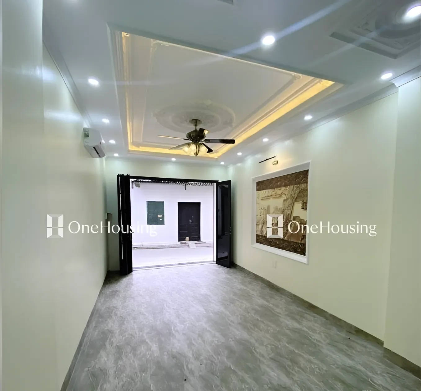 Nhà mặt ngõ diện tích 30m2 - 45m2 cách Đường vào Giang Biên quận Long Biên giá bao nhiêu?