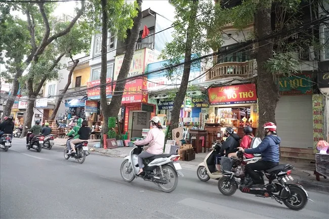 Nhà mặt ngõ diện tích 45m2 - 60m2 đường Đê La Thành quận Đống Đa giá bao nhiêu?