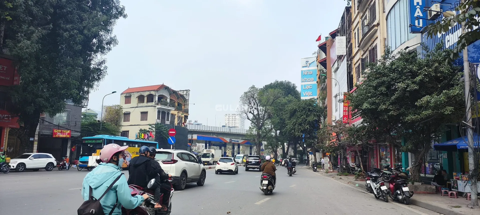 Nhà mặt ngõ 6 tầng đường Láng quận Đống Đa giá bao nhiêu?