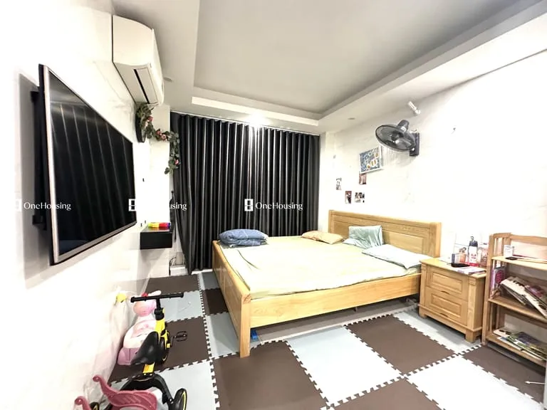 Nhà mặt phố 5 tầng đường Hồ Văn Chương quận Đống Đa giá bao nhiêu?