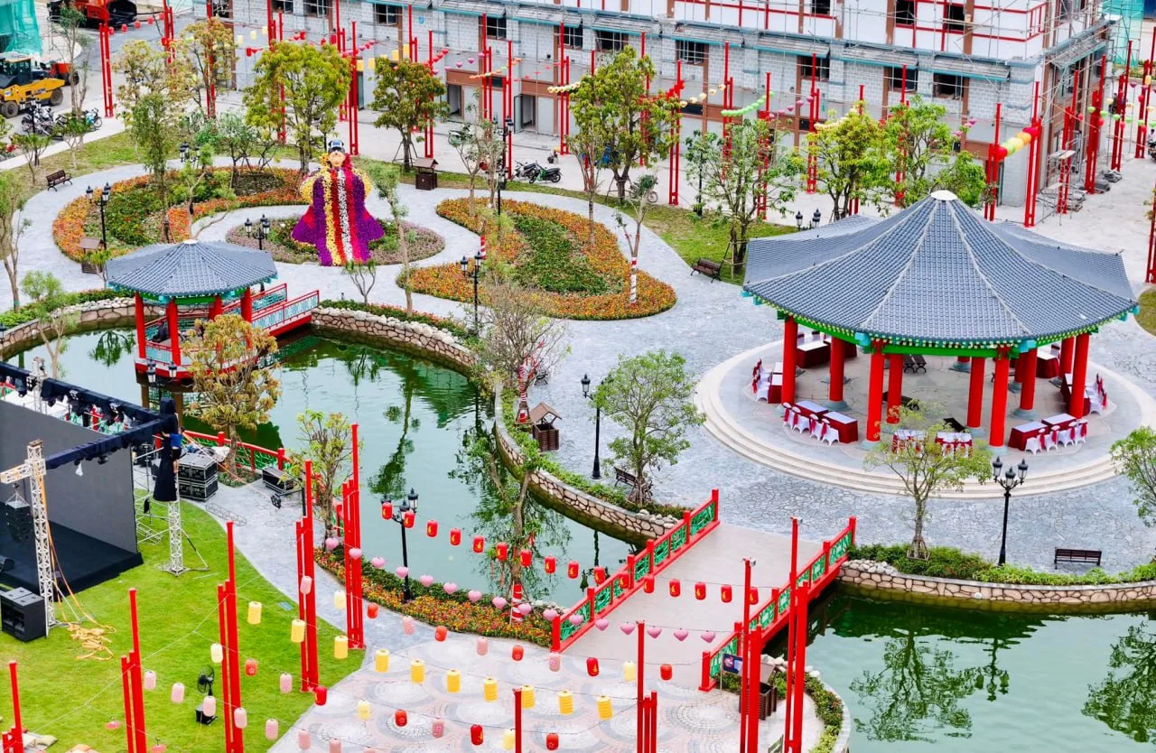Giá vé tham quan tại công viên K Park Vinhomes Royal Island là bao nhiêu?