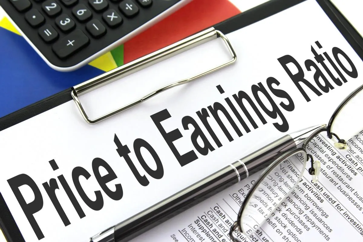 Tại sao chỉ số P/E quan trọng khi định giá cổ phiếu? P/E bao nhiêu là tốt?