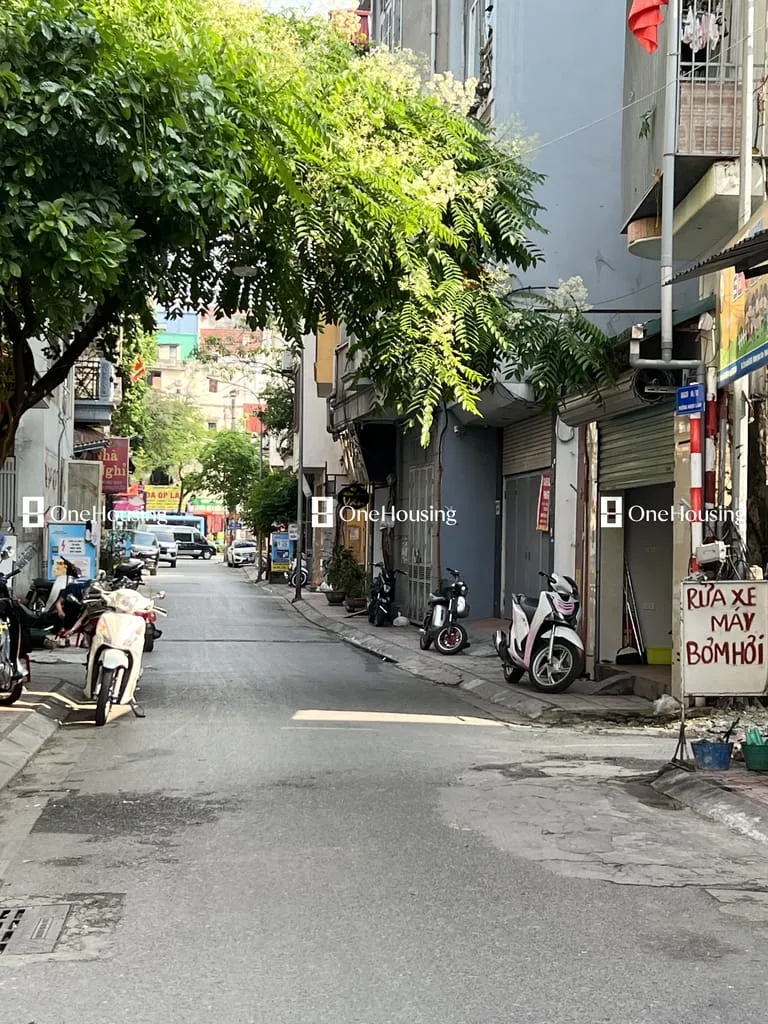 Nhà mặt ngõ 6 tầng cách đường Ngọc Lâm quận Long Biên giá bao nhiêu?