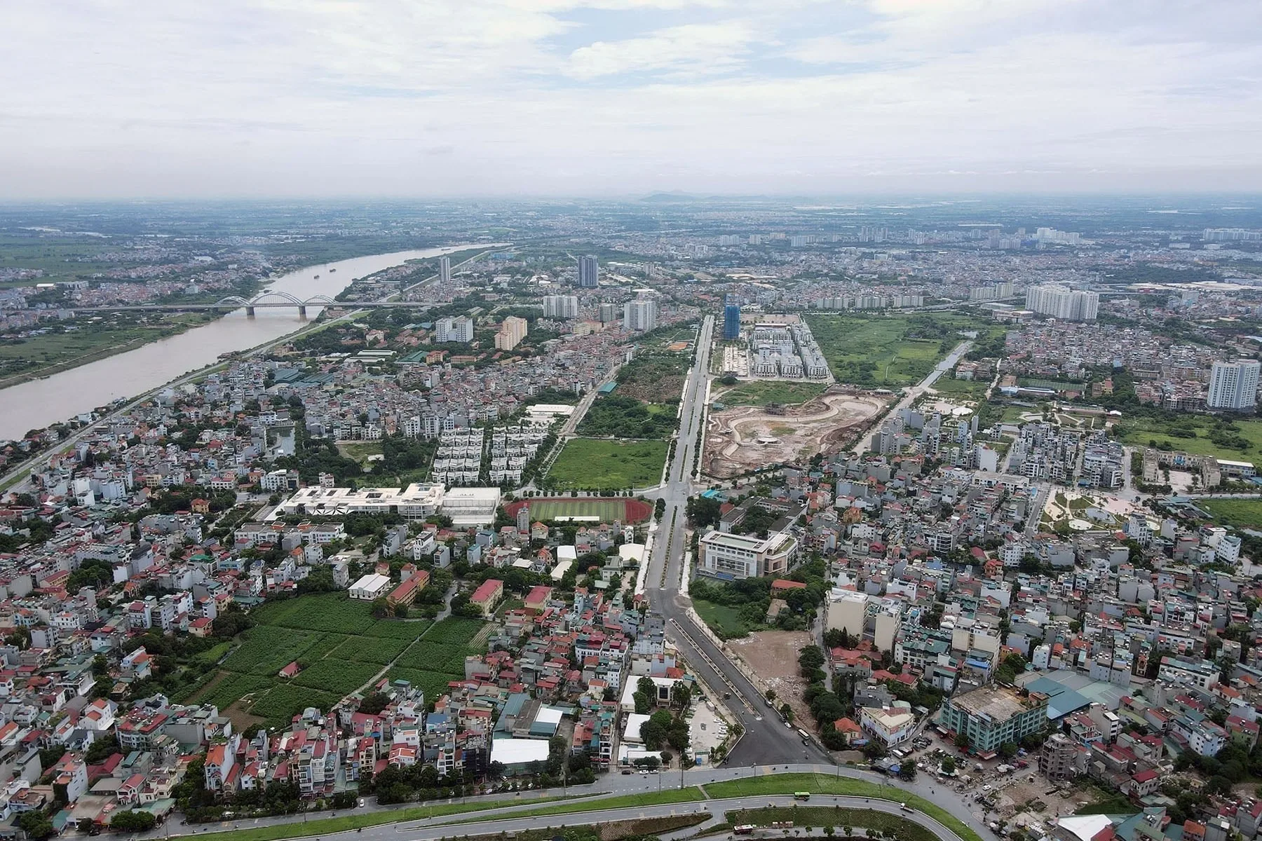 Nhà mặt ngõ 4 tầng cách đường Ngọc Thụy quận Long Biên giá bao nhiêu?