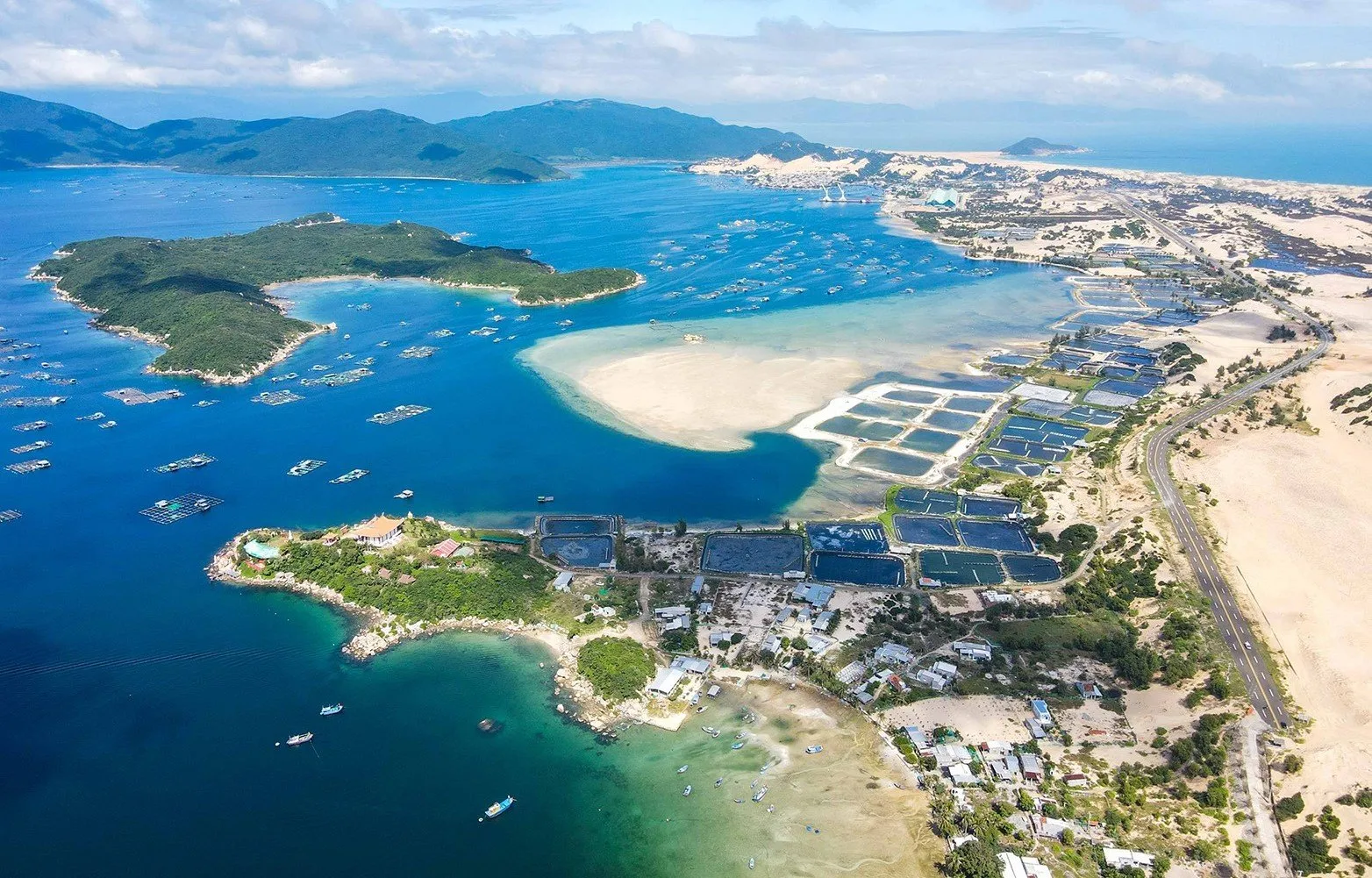 Thông tin quy hoạch sân bay Vân Phong mới nhất: Đề xuất hướng xây dựng trên vùng nước