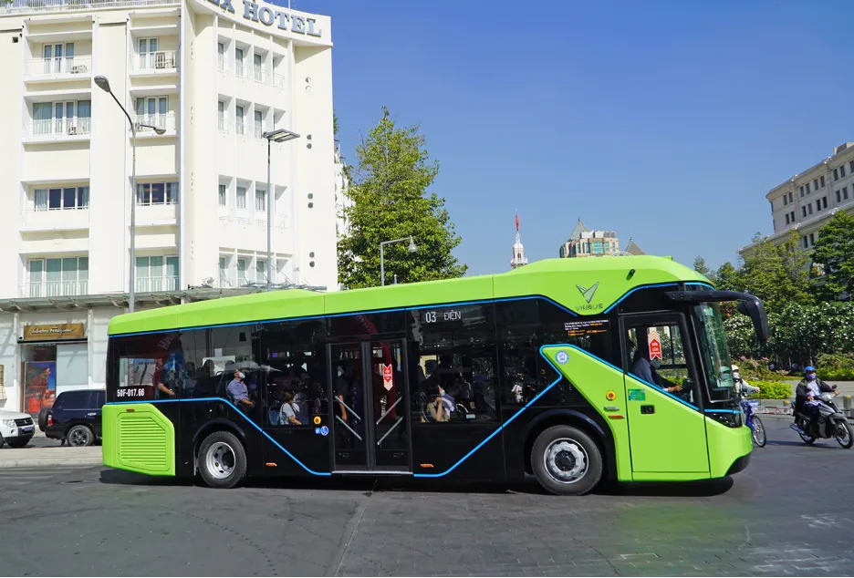 Từ Vinhomes Smart City Tây Mỗ đến trường THPT Kim Liên xa bao nhiêu km?