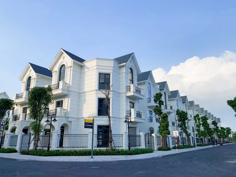 Biệt thự song lập 200m2, mặt tiền 10m phân khu San Hô có giá bán bao nhiêu?