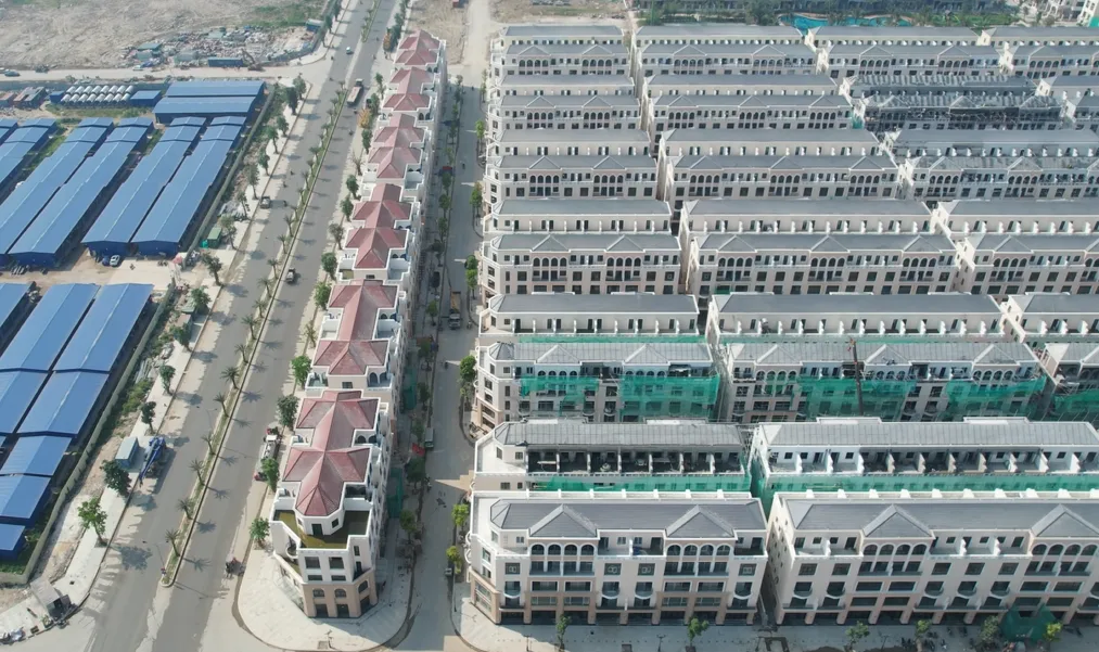 Giá bán hiện tại của shophouse liền kề diện tích 120m2, mặt tiền 6m phân khu Cọ Xanh là bao nhiêu tiền 1m2?