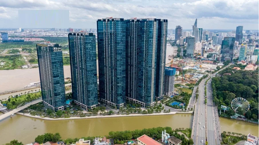 Giá căn hộ chung cư quận 1 diện tích 150 - 200m2 đang bán bao nhiêu tiền 1m2?