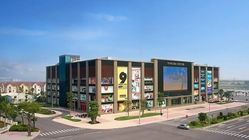 Cuối tuần ăn gì, chơi đâu ở trung tâm thương mại Vincom Plaza Long Biên?