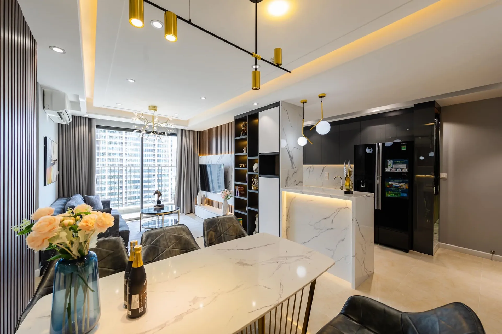 Chung cư nào đang cho thuê căn hộ 2 phòng ngủ đắt nhất ở quận Cầu Giấy?