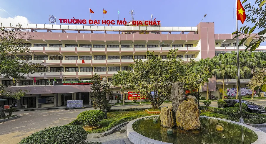 Gần trường Đại học Mỏ Địa chất Hà Nội có chung cư nào đang bán căn hộ studio?