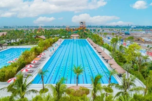 Bơi ếch dành cho người lớn trong Giải bơi Kình ngư quận biển Vinhomes Ocean Park 3 có quy định gì đặc biệt?