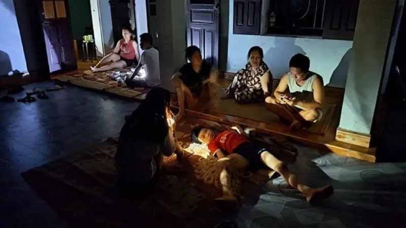 Gợi ý cho người dân cách ngủ ngon khi bị mất điện giữa đêm hè 