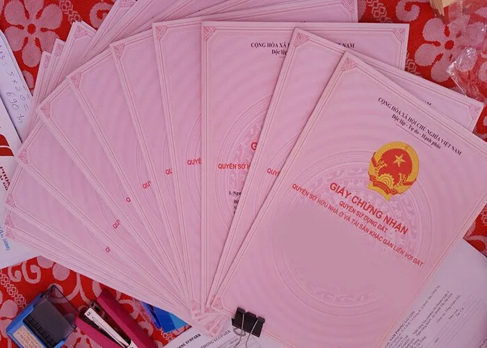 Giải đáp: Mua chung cư bao lâu thì được cấp sổ hồng?