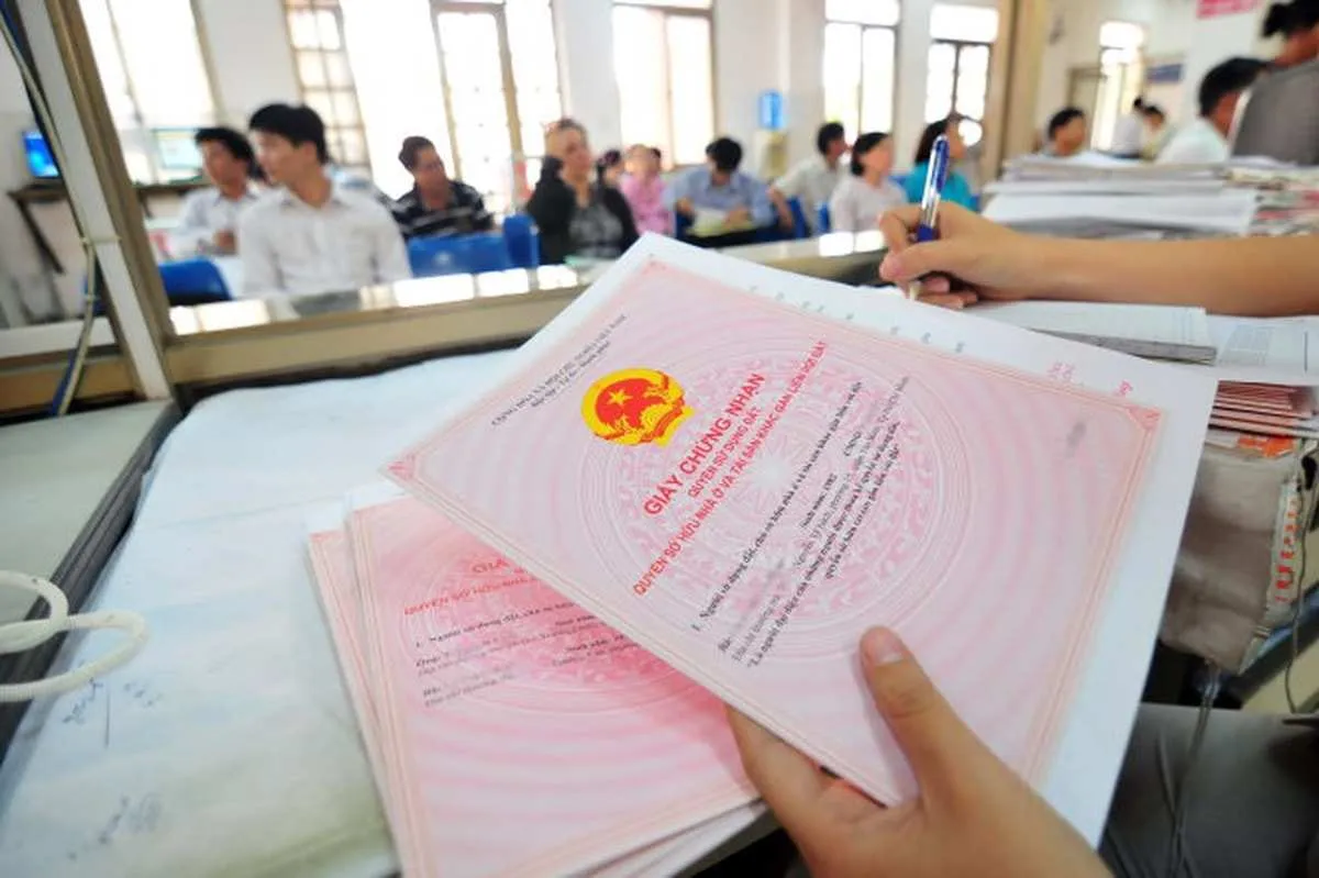 Cấp lại sổ hồng khi làm tốn bao nhiêu tiền?