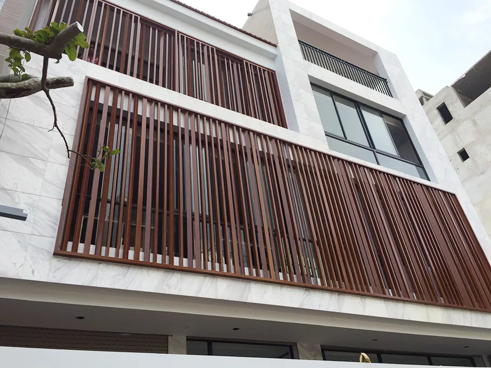 Giải pháp khi lắp cửa kính cho căn hộ hướng Tây