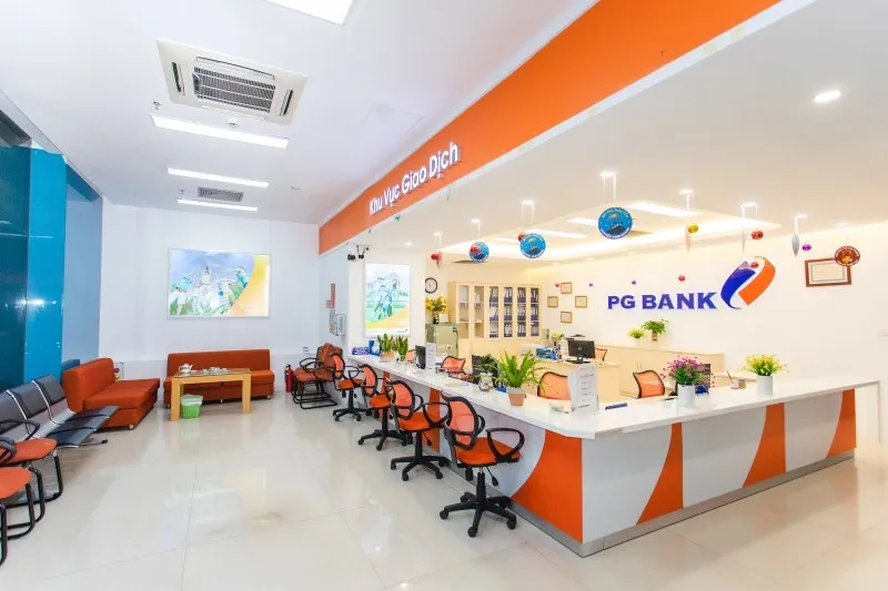 Lãi suất huy động ngân hàng PGBank đang là bao nhiêu? Có 1 tỷ nên gửi tiết kiệm hay mua căn 1 phòng ngủ Vinhomes Smart City?
