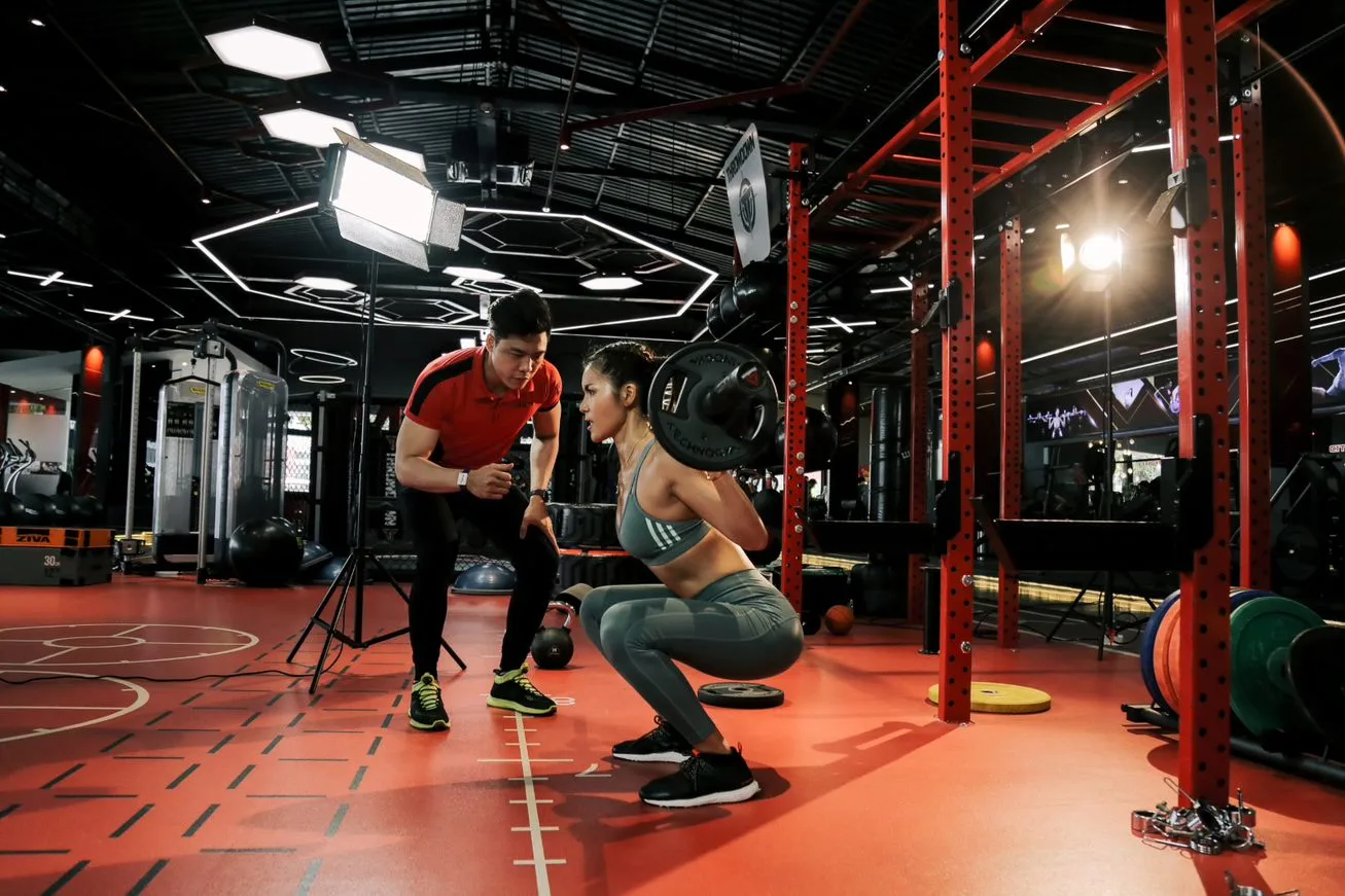 Gần chung cư Unimax Twin Tower quận Hà Đông có các phòng gym, sân bóng nào?