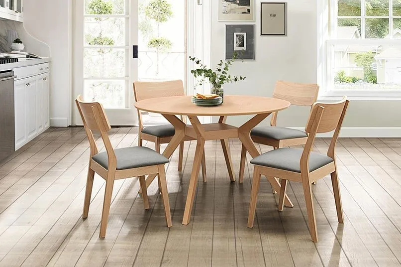 Cách chọn kích thước chính xác cho bộ bàn ăn gia đình