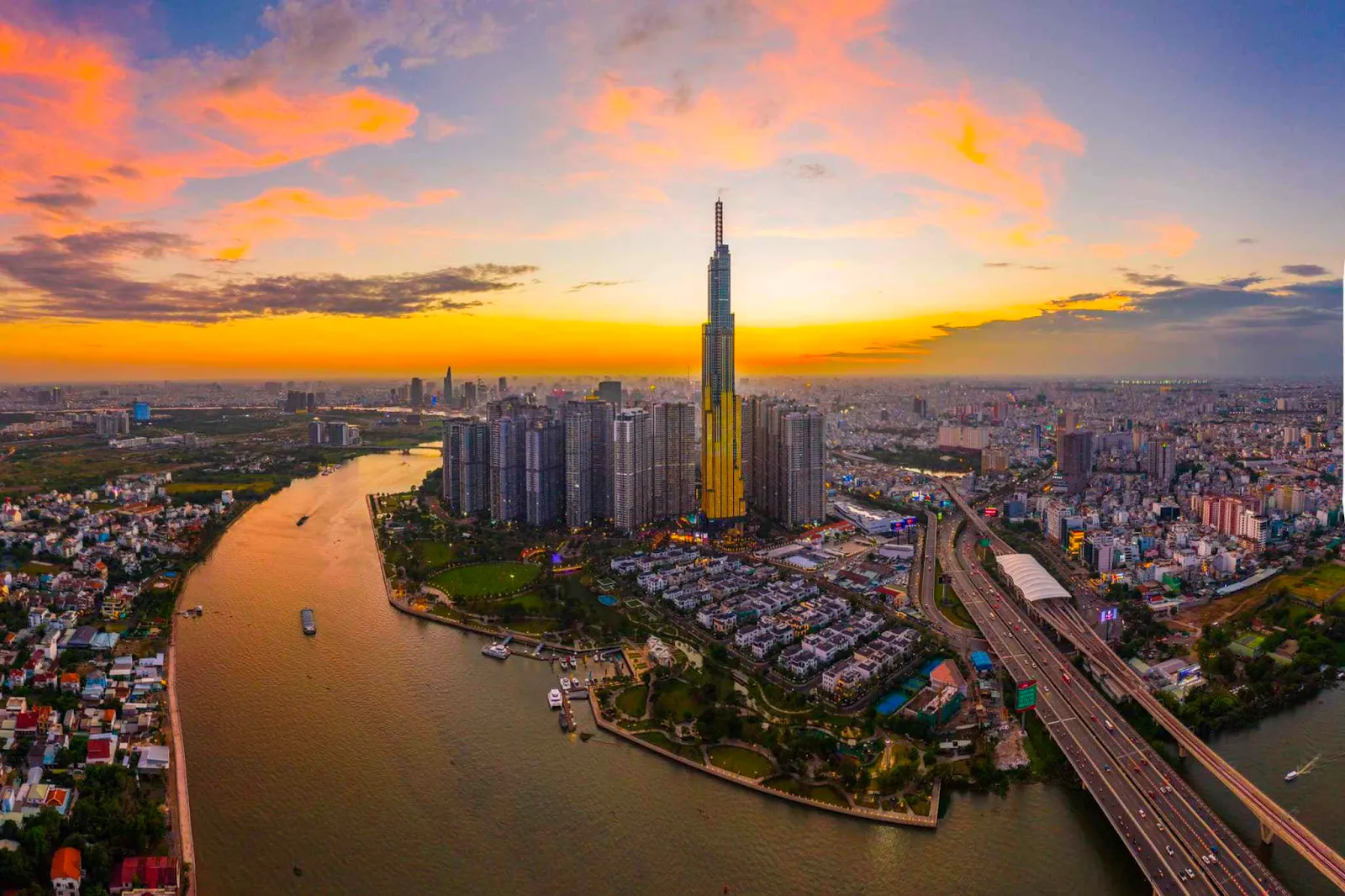 Thị trường bất động sản có phục hồi trở lại khi hạ lãi suất và hạ bao nhiêu?