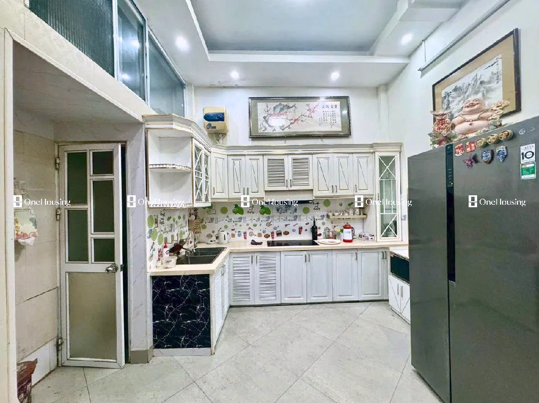 Nhà mặt ngõ cách Khúc Thừa Dụ 15m, P. Dịch Vọng, Q. Cầu Giấy, TP. Hà Nội