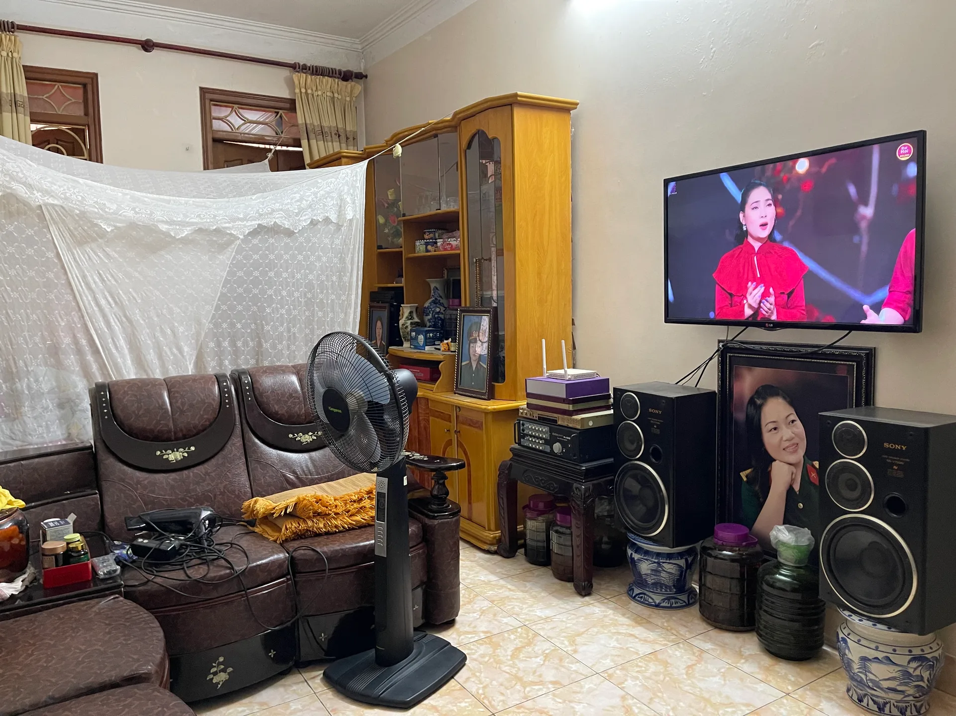 Nhà mặt ngõ cách Đường nhánh dân sinh nối từ Quốc lộ 6 đến các tổ dân phố 5,6,7,8 phường Yên Nghĩa 3m, P. Yên Nghĩa, Q. Hà Đông, TP. Hà Nội