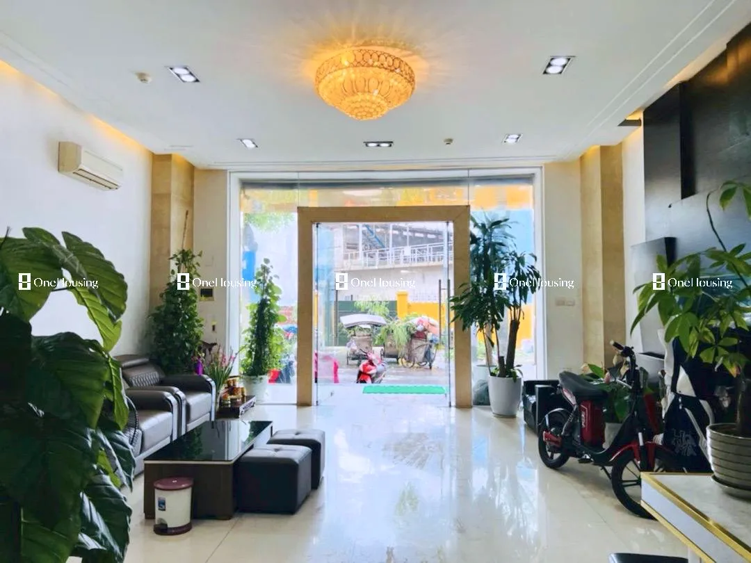 Nhà mặt phố Đội Cấn, P. Cống Vị, Q. Ba Đình, TP. Hà Nội