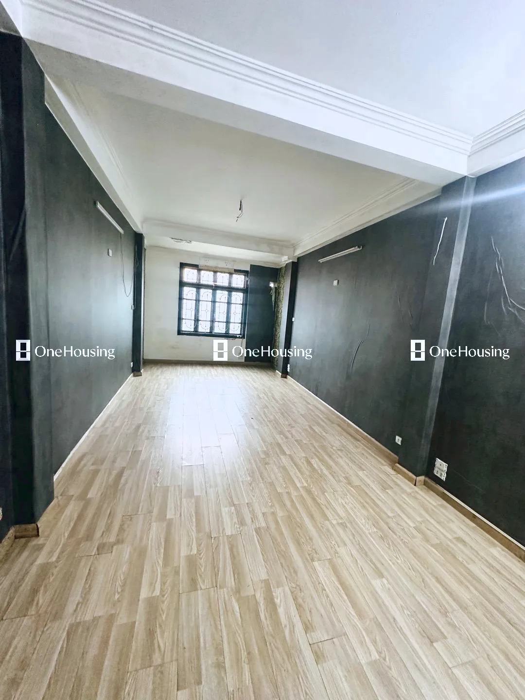 Nhà mặt phố Trần Quý Kiên, P. Dịch Vọng, Q. Cầu Giấy, TP. Hà Nội