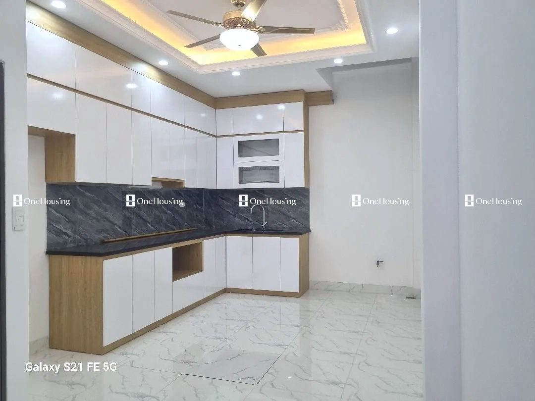Nhà mặt ngõ cách Thanh Am 8m, P. Thượng Thanh, Q. Long Biên, TP. Hà Nội