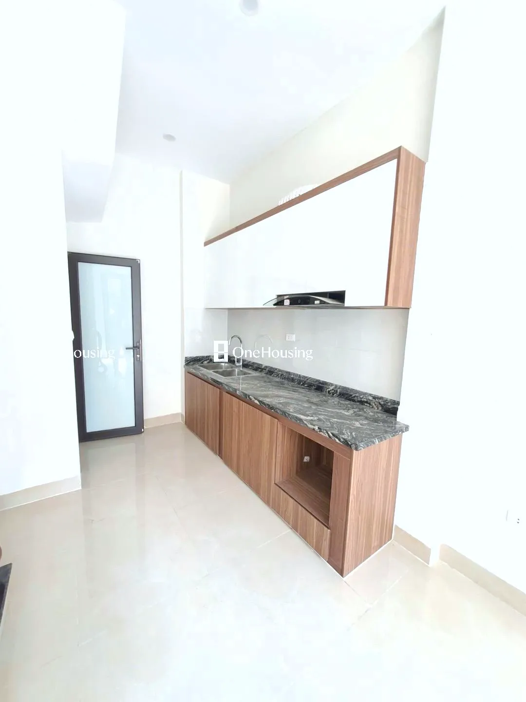 Nhà mặt ngõ cách Đặng Vũ Hỷ 50m, P. Thượng Thanh, Q. Long Biên, TP. Hà Nội