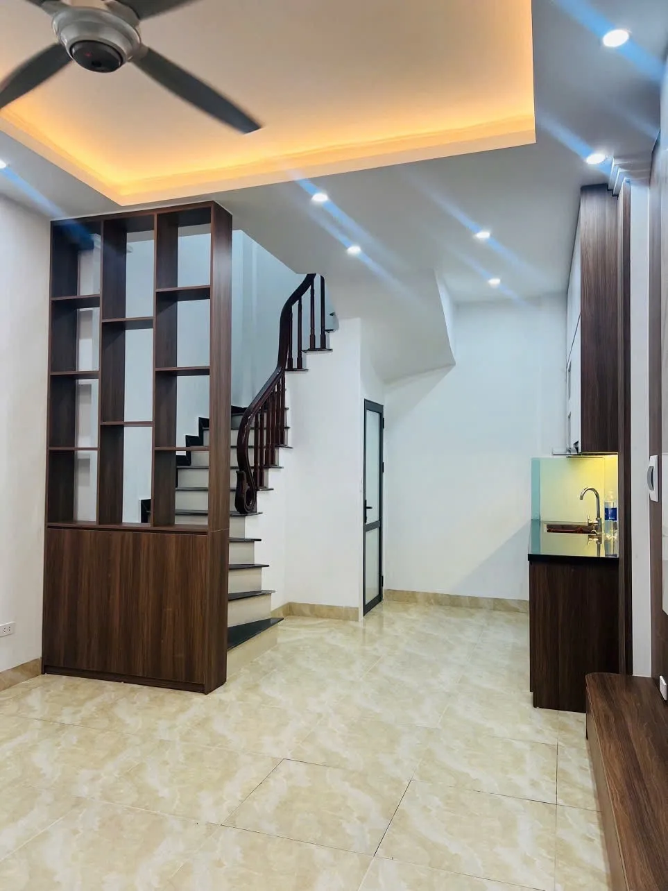 Nhà mặt ngõ cách Thanh Am 200m, P. Thượng Thanh, Q. Long Biên, TP. Hà Nội