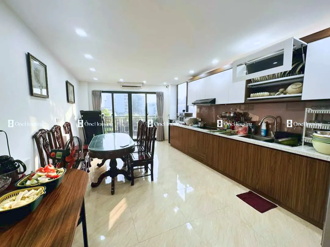 Nhà mặt phố Âu Cơ (đường gom chân đê), P. Tứ Liên, Q. Tây Hồ, TP. Hà Nội