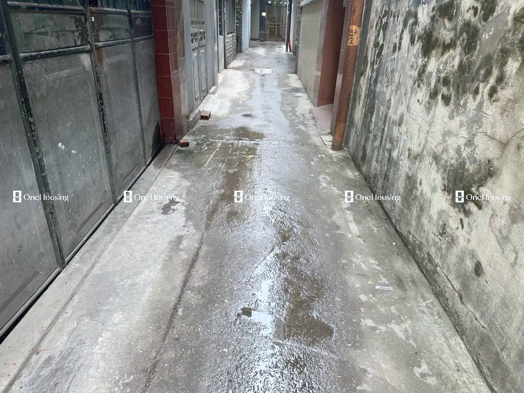 Nhà mặt ngõ cách Nguyễn Sơn 100m, P. Gia Thụy, Q. Long Biên, TP. Hà Nội