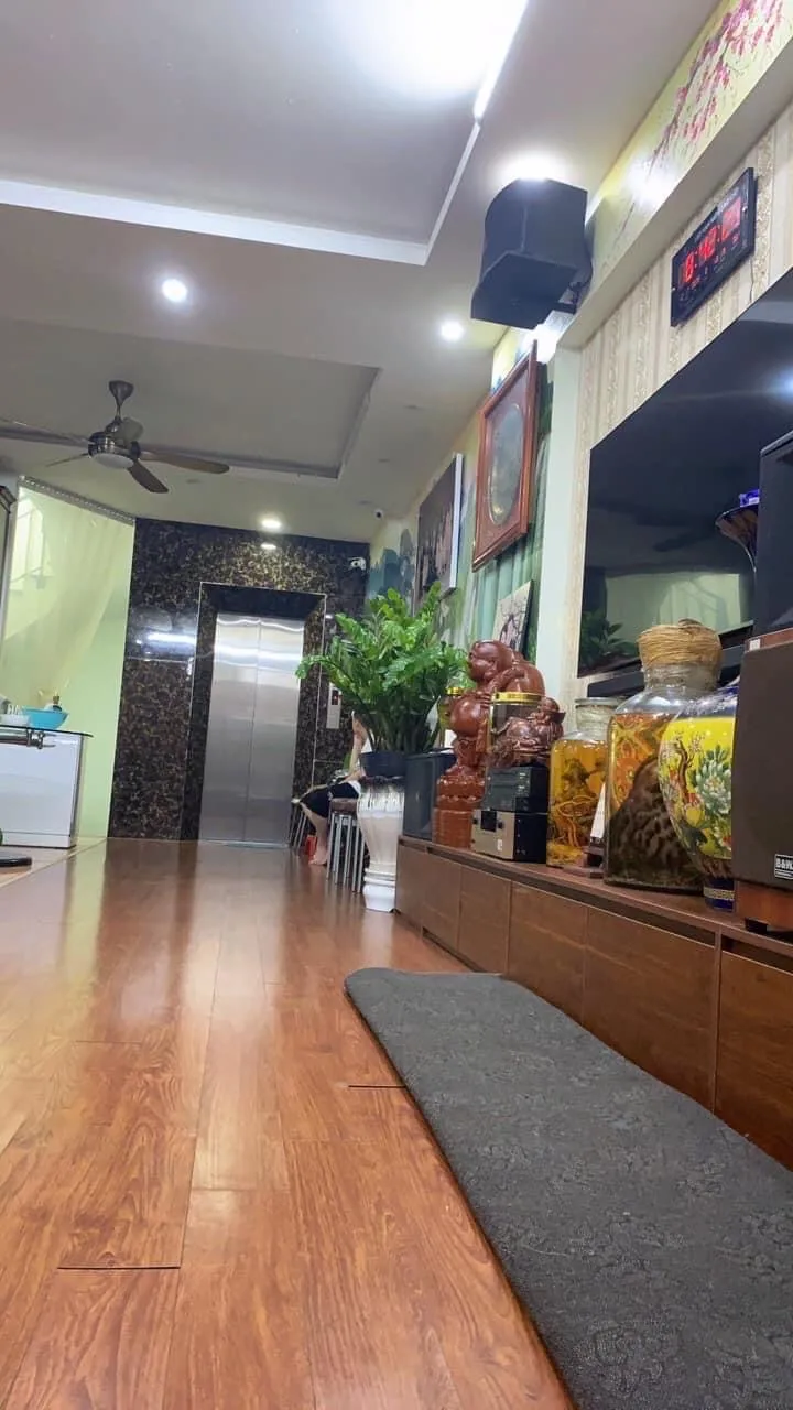 Nhà mặt phố Linh Đàm, P. Hoàng Liệt, Q. Hoàng Mai, TP. Hà Nội