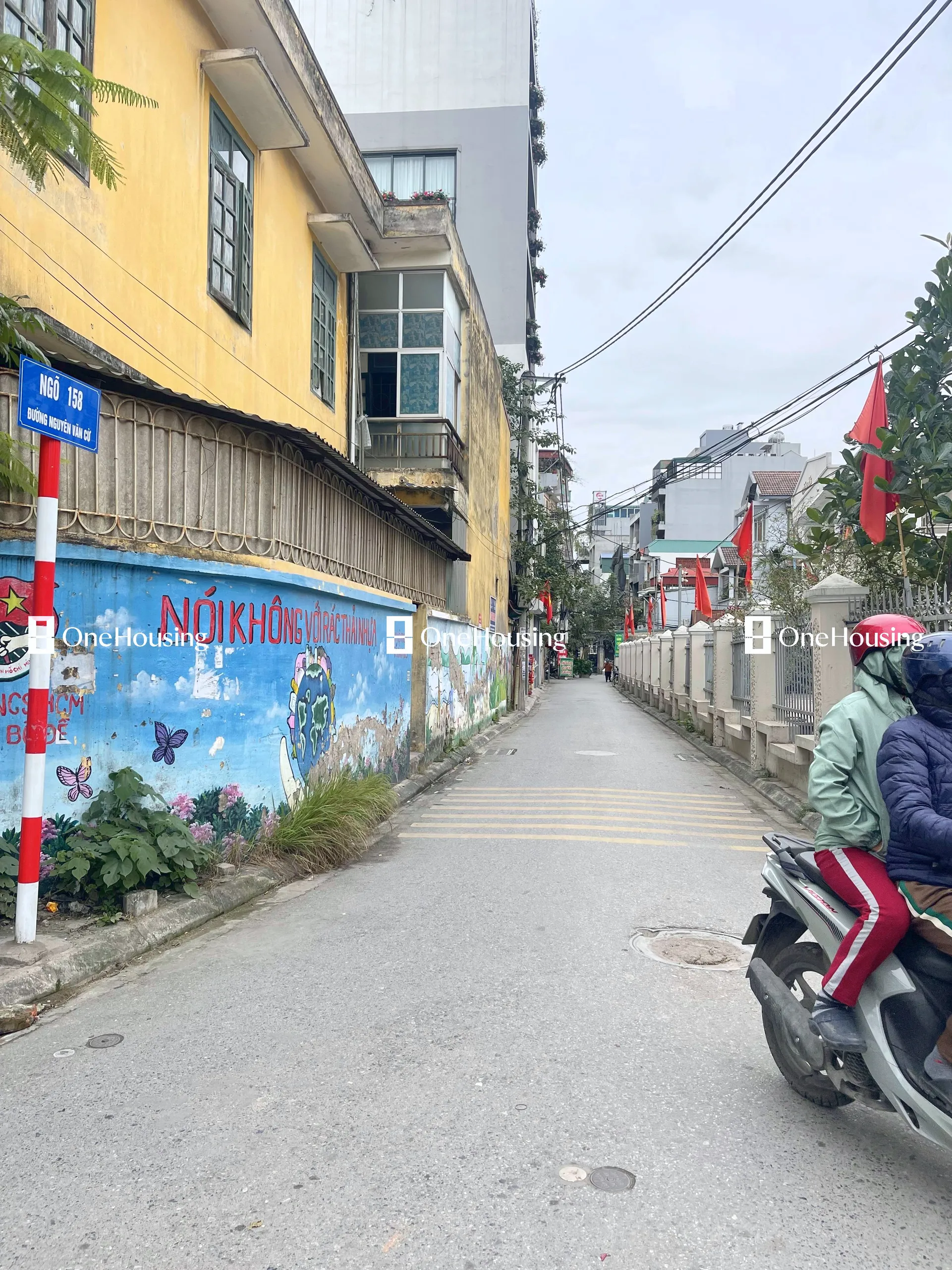 Nhà mặt ngõ cách Nguyễn Văn Cừ 200m, P. Bồ Đề, Q. Long Biên, TP. Hà Nội