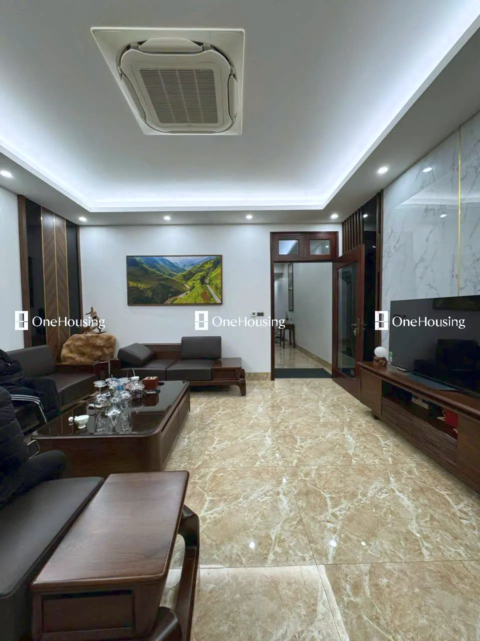 Nhà mặt ngõ cách Nguyễn Văn Cừ 30m, P. Ngọc Lâm, Q. Long Biên, TP. Hà Nội