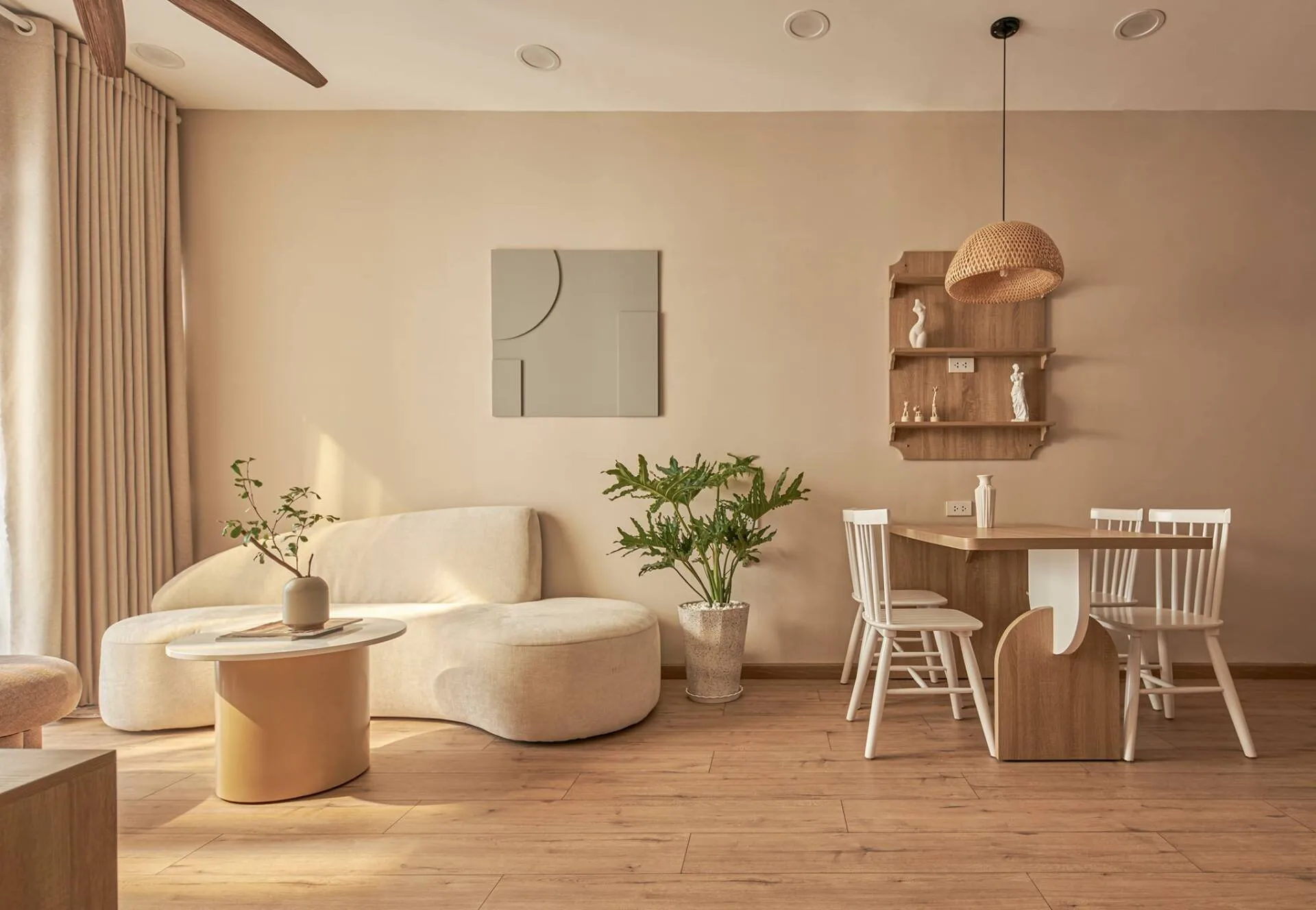 Căn hộ 63m2, chi phí 170 triệu đồng là chốn trở về bình yên của gia chủ mỗi ngày