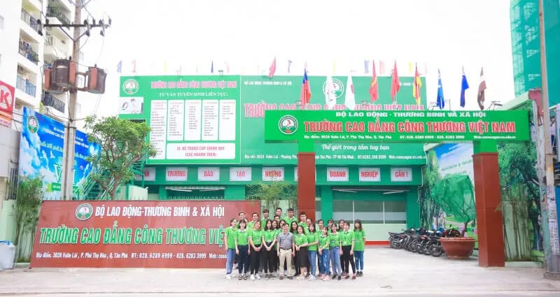 Top 3 chung cư cao cấp nào gần trường Cao đẳng Công thương Việt Nam, quận Tân Phú?