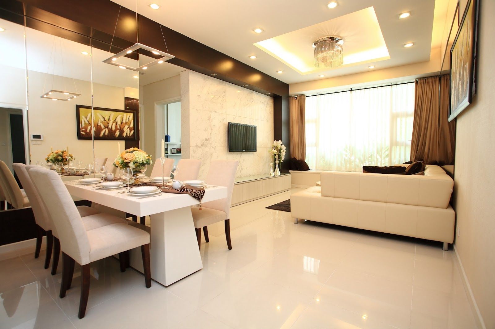 Diện tích căn hộ chung cư Sacomreal - 584 quận Tân Phú là bao nhiêu m2?