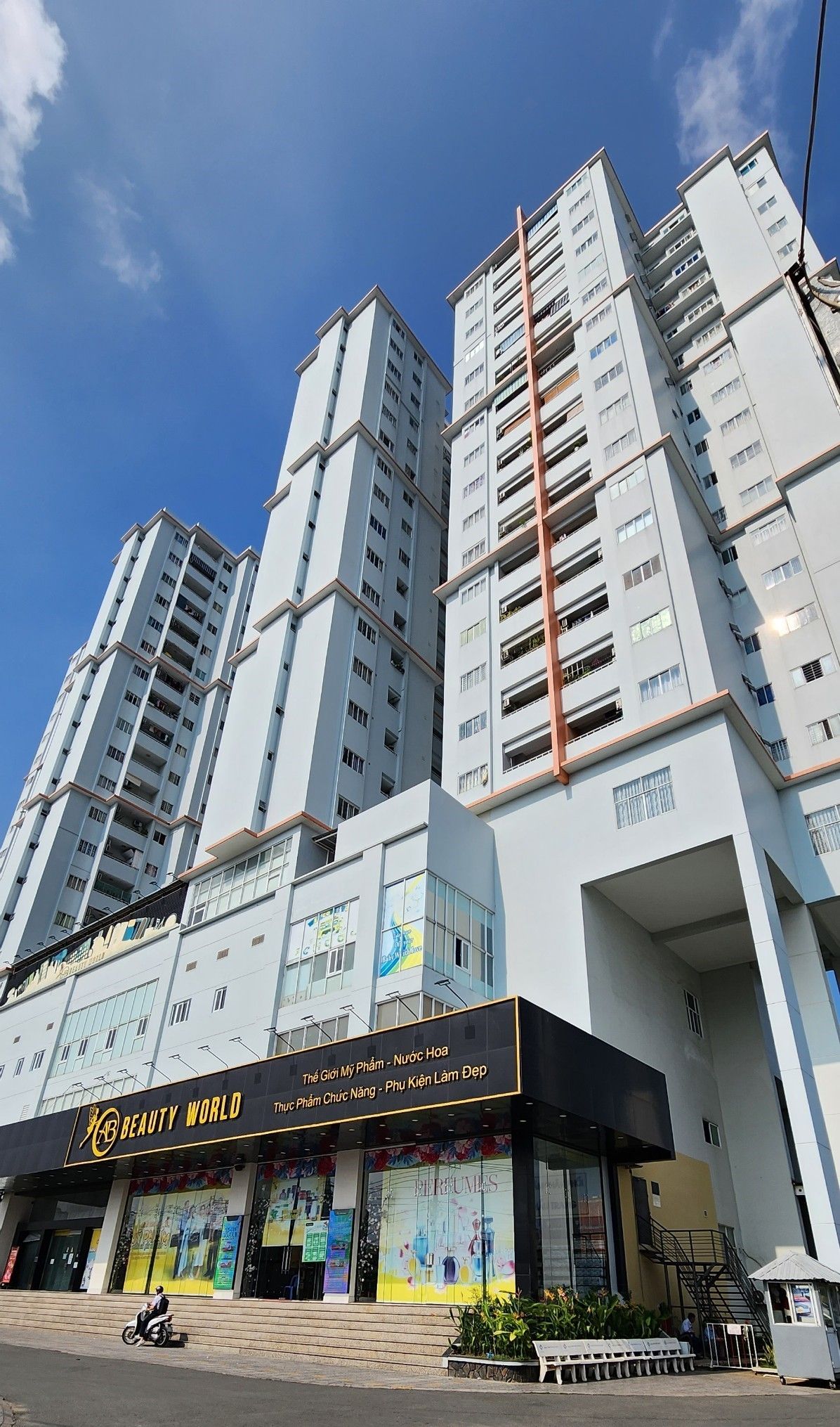 Diện tích căn hộ chung cư Lê Thành Twin Towers quận Bình Tân là bao nhiêu m2?