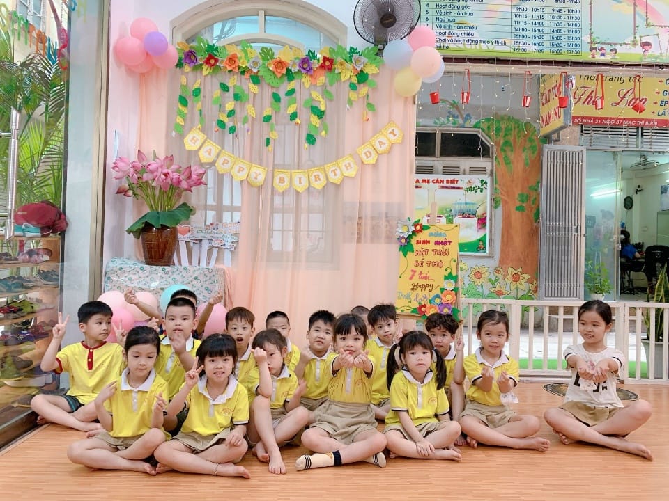 Gần chung cư 536A Minh Khai có trường mầm non tư thục nào?
