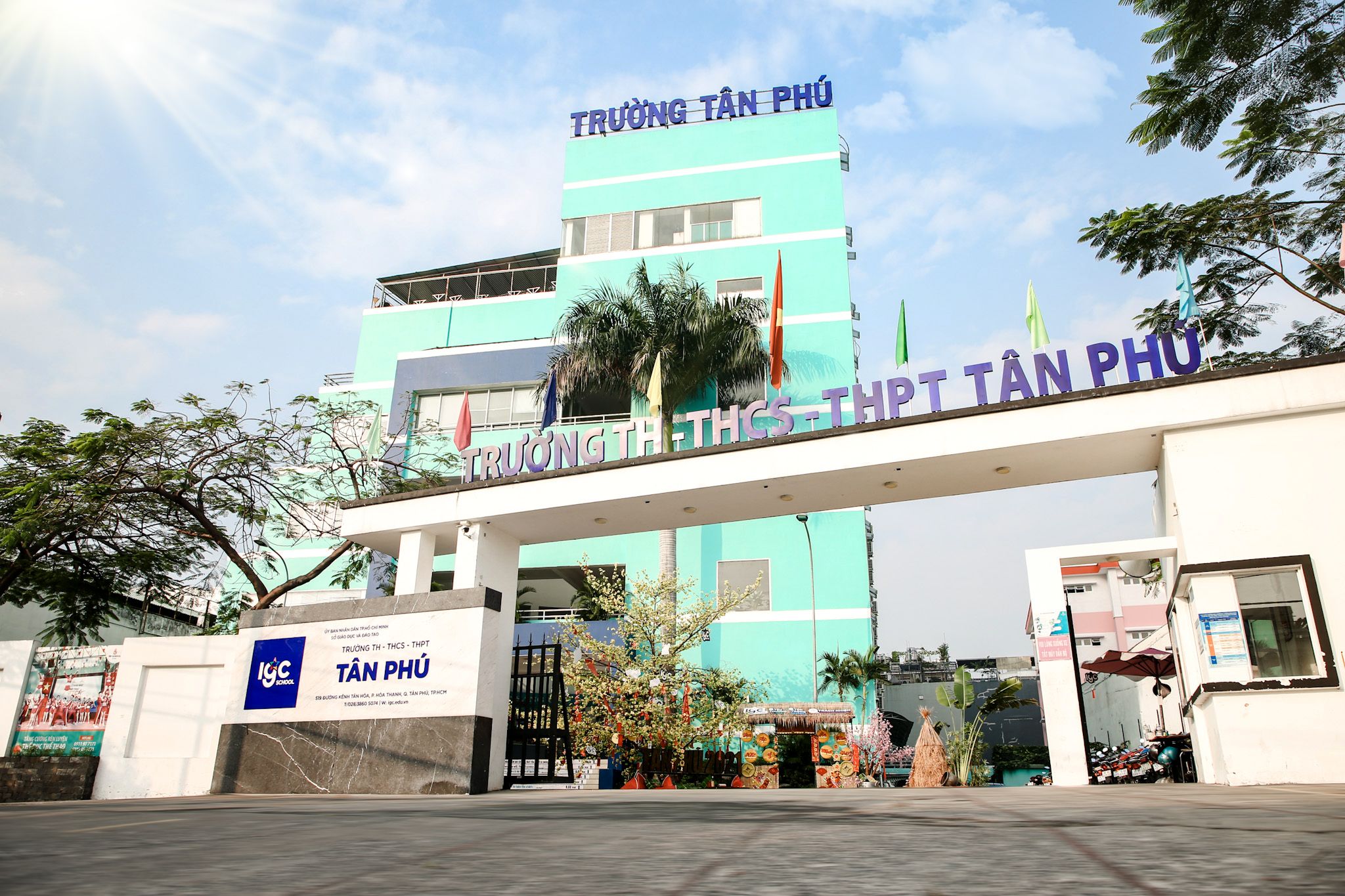 Điểm danh top 3 trường trung học phổ thông tốt nhất gần chung cư Sài Gòn Apartment, quận Tân Phú