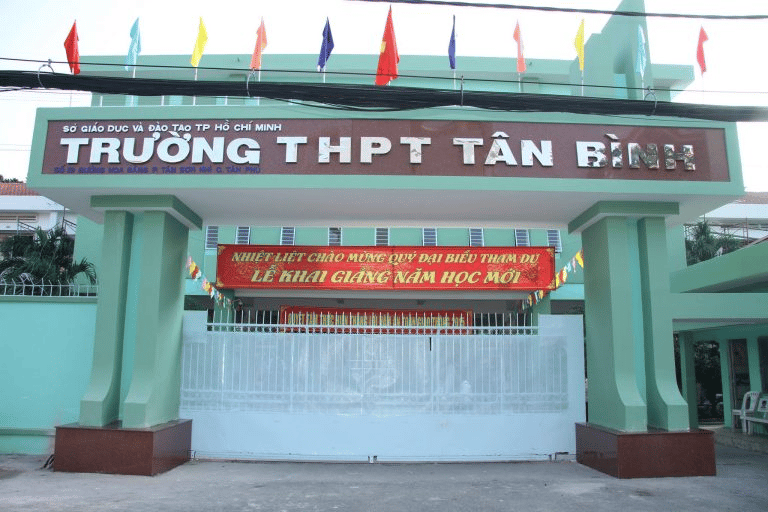 Điểm danh top 3 trường trung học phổ thông tốt nhất gần chung cư Tân Hương Tower, quận Tân Phú