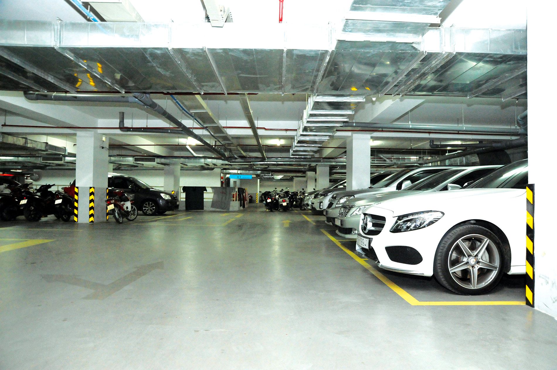 Có đủ chỗ đậu ôtô và xe máy chung cư Lan Phương MHBR TP Thủ Đức không?